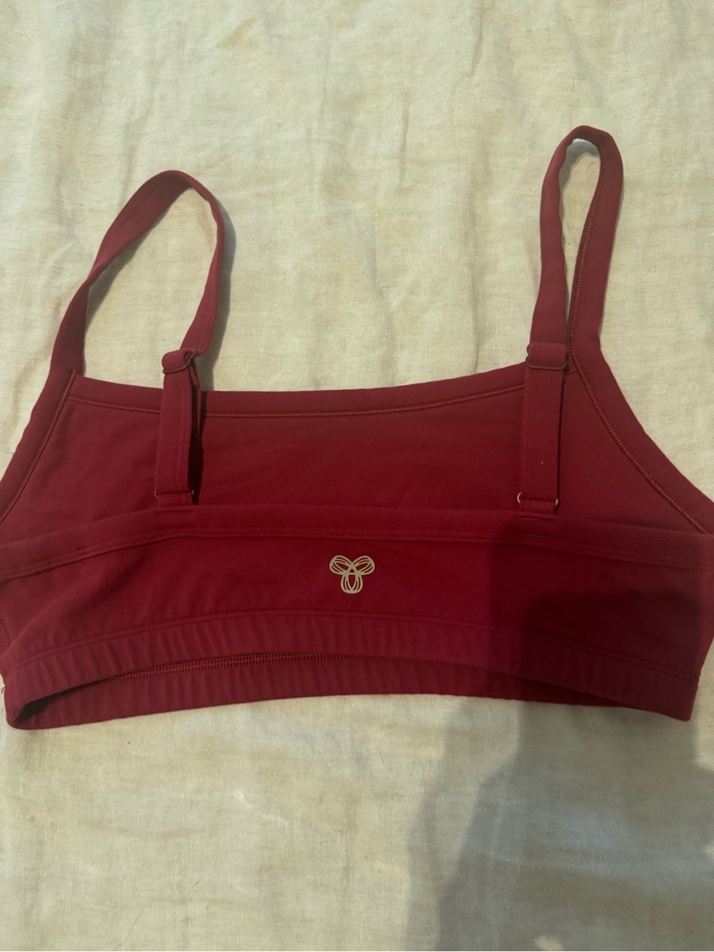 Aritzia Scoop Bralette - Wine Red - Picture 2 of 3